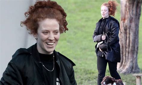jess glynne no makeup.